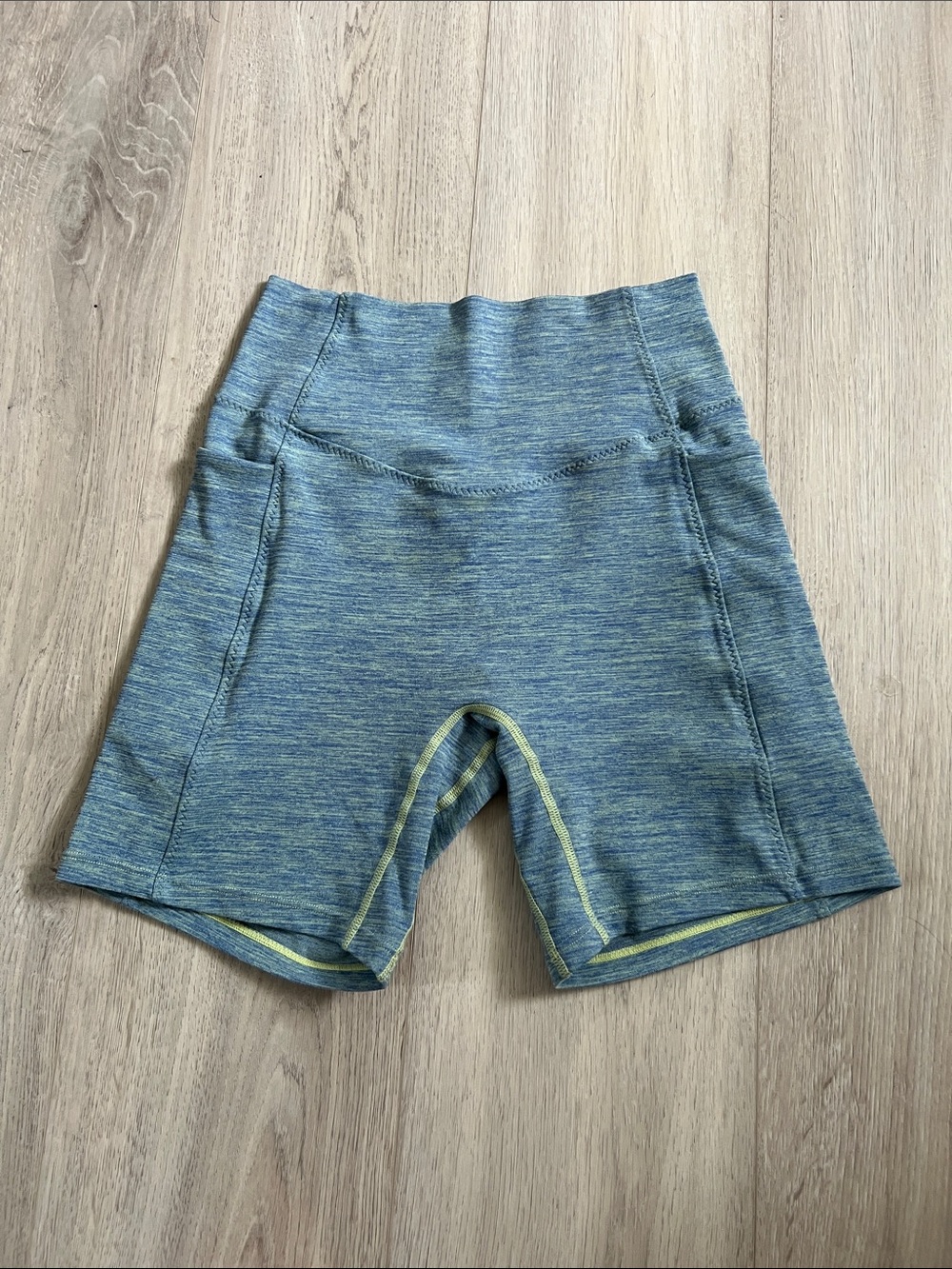 Vitality Neon Blue & Yellow High Rise Buttery Soft Bike Shorts Size Small